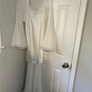 White Trumpet Sleeve Belted Bridal Robe Set
